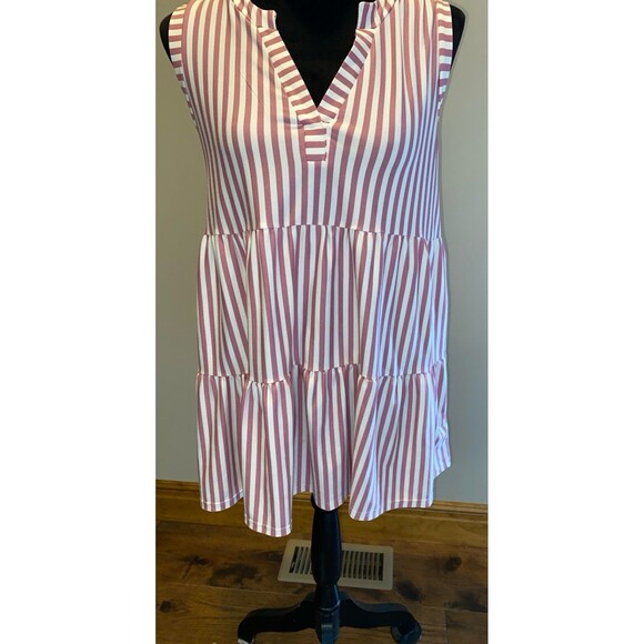 Sew In Love Top Size Large Tiered V Neck Sleeveless  Pink Striped Summer Blouse - Picture 3 of 11